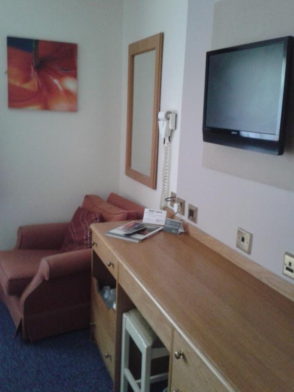 Altrincham Lodge Room photo